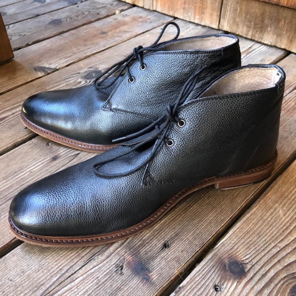 Banana Republic Mens Black lLather Chukka S-10.5